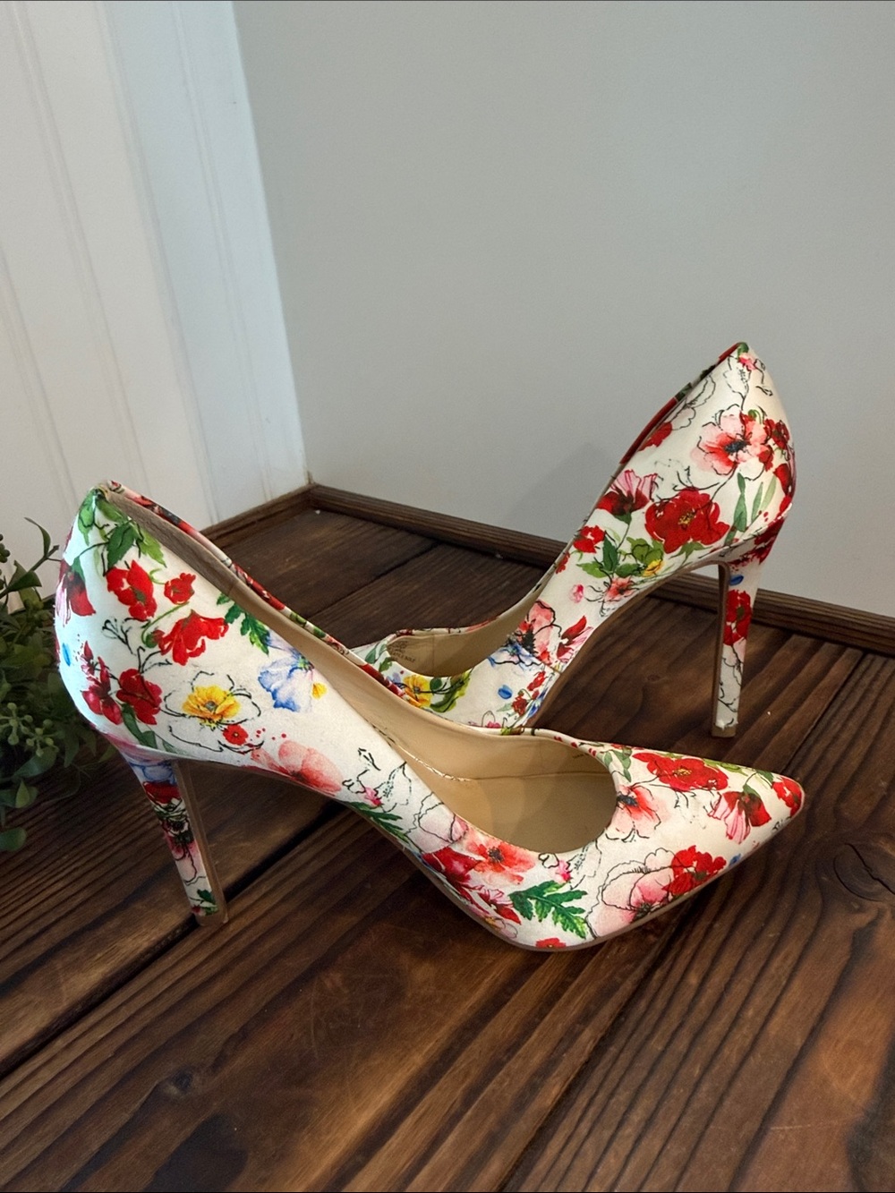 Jessica Simpson Cassani Pumps